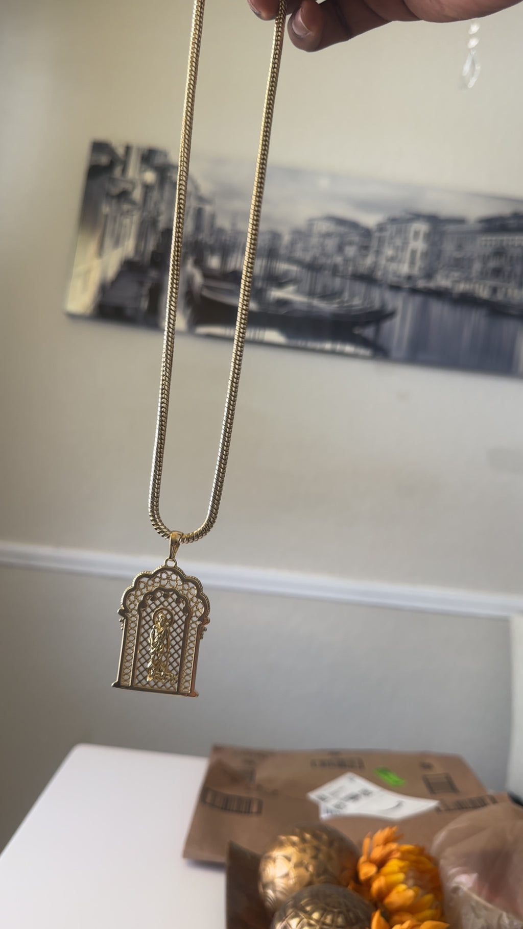 14k gold chain with pendant size 20”